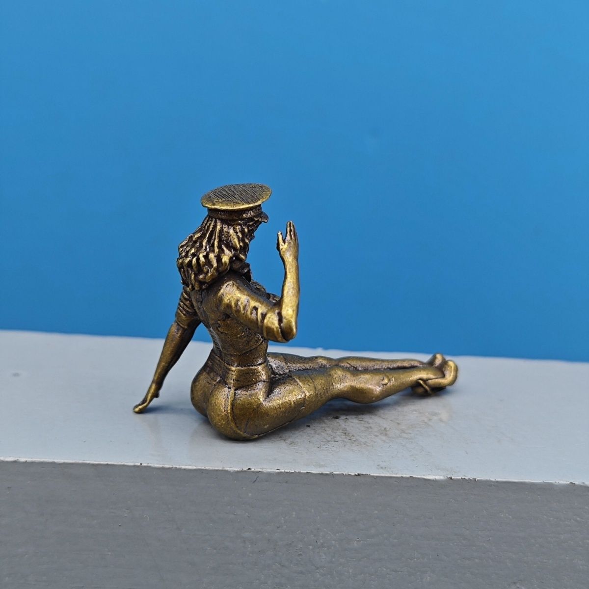 Solid Brass Miniature Girl Fig - Vintage Collectible Cars recensie en prijs