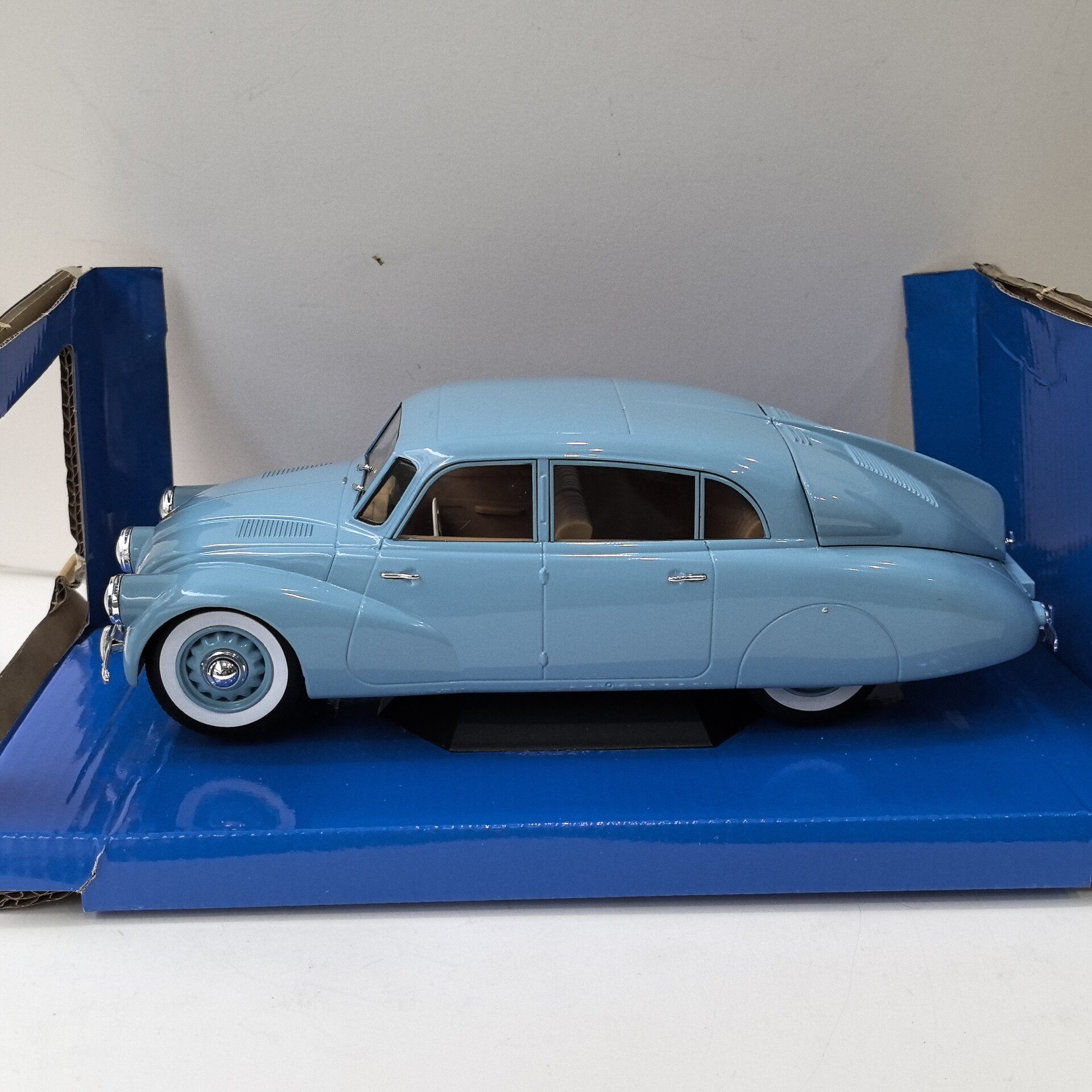 MCG Diecast 1/18 Scale TATRA 8 - Vintage Collectible Cars recensie en prijs