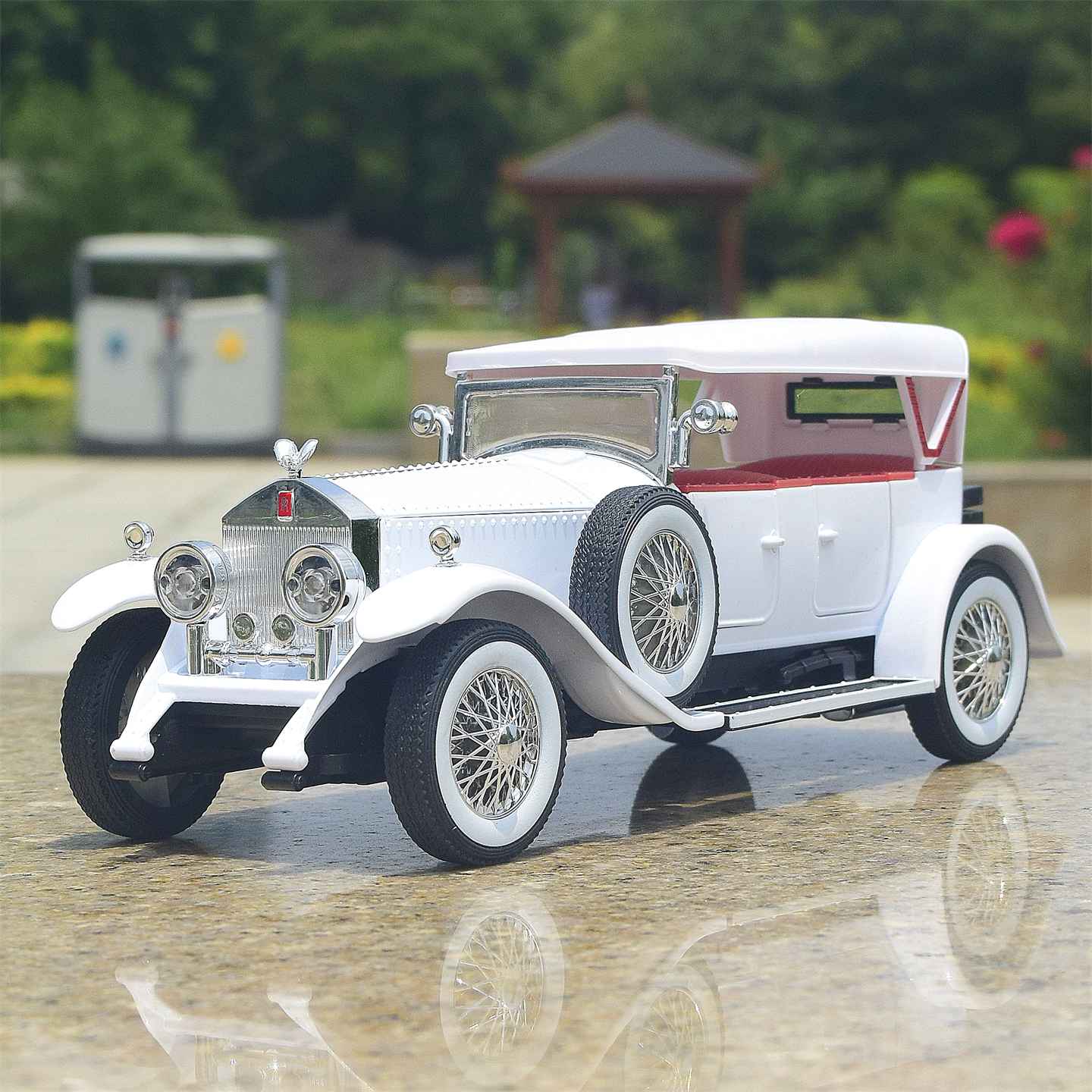 1:24 Rolls-Royce Phantom 1th 1 - Vintage Collectible Toy Cars recensie en prijs