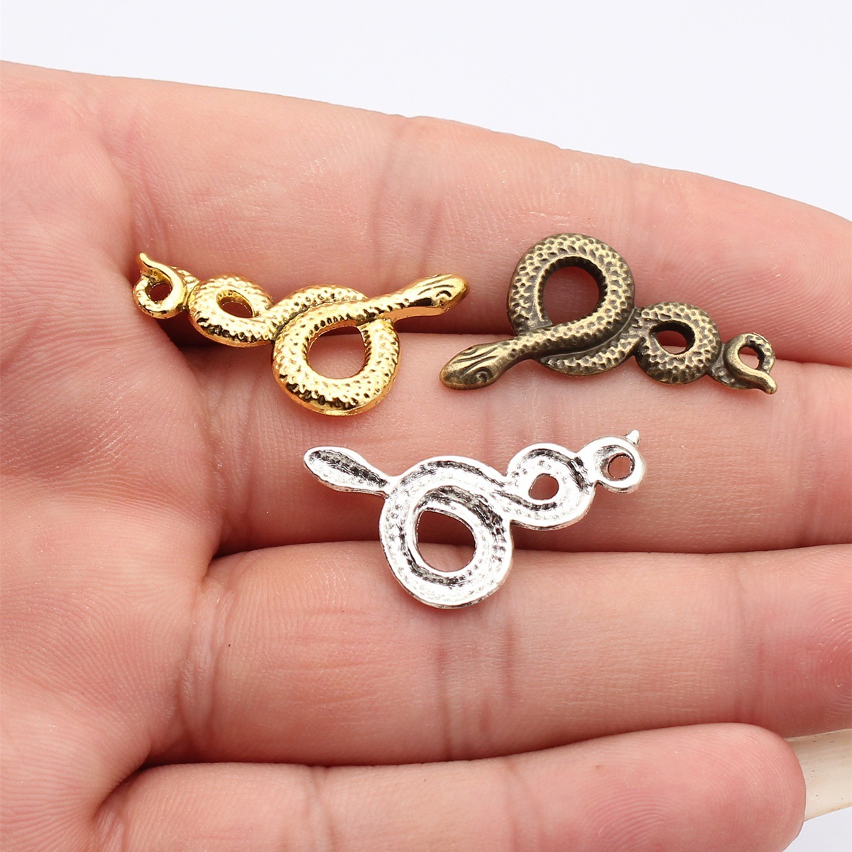 Snake Charm Serpent Pendant Co - Vintage Collectible Jewelry recensie en prijs